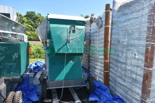 Used Mayer Soil Hopper EB 2019: Compact, Mobile, and Versatile for Advanced Horticulture Needs - Located in Southeast Florida - Image 4