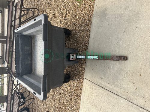 SecondBloom Auctions | Rubbermaid Cart | CEA Gardening Supplies