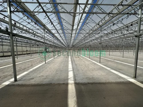 gh28-interior-21ft-bays-south-view