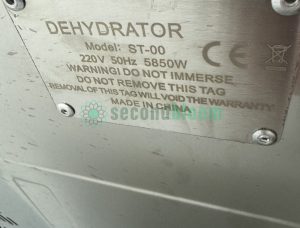 Model and specifications plate of Commercial Dehydrator ST-00.