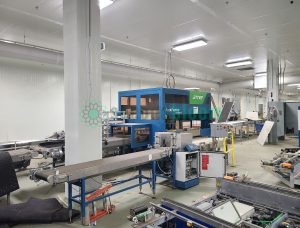 TTA PackPlanter Wireless conveyor system and transplanting mechanism close-up view