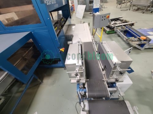 TTA PackPlanter Wireless conveyor system and transplanting mechanism close-up view